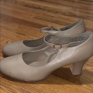 Beige Capezio Manhattan character shoes